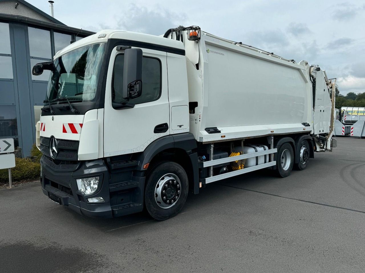 Mercedes-Benz Antos 2533 6x2 Gesink GPM III V 23H25 Kombisch. - Camión de basura: foto 1 Mercedes-Benz Antos 2533 6x2 Gesink GPM III V 23H25 Kombisch. - Camión de basura: foto 1
