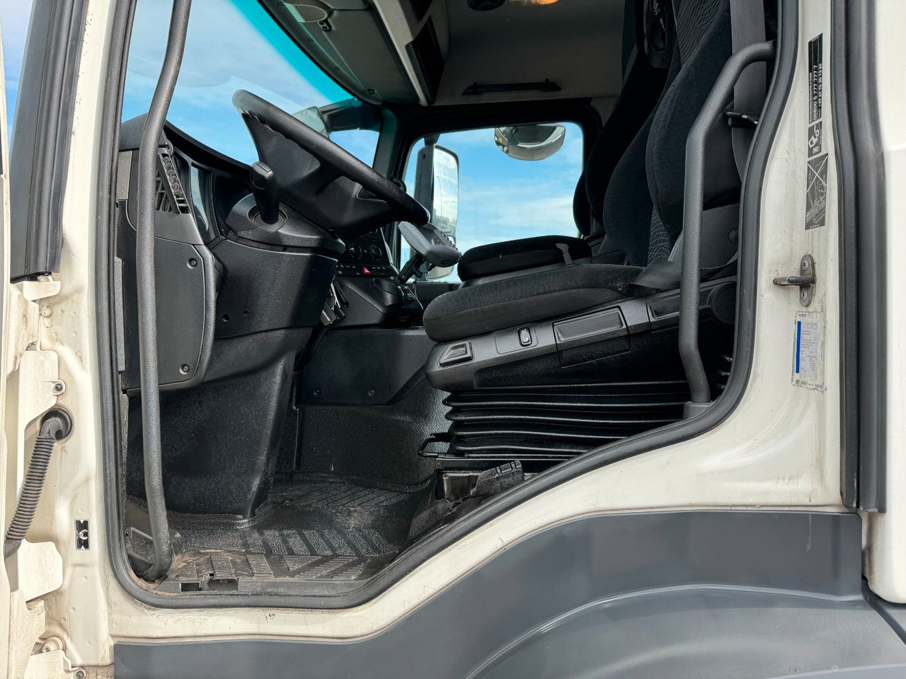 Mercedes-Benz Antos 2533 6x2 Mercedes-Benz Antos 2533 6x2 - 3 x am Lager - - Chasis camión: foto 4 Mercedes-Benz Antos 2533 6x2 Mercedes-Benz Antos 2533 6x2 - 3 x am Lager - - Chasis camión: foto 4