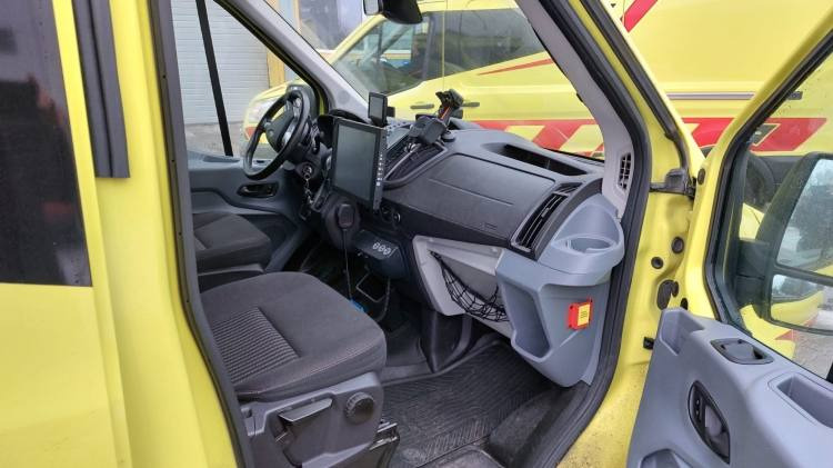 Leasing financiero de FORD TRANSIT 2,0TDI AMBULANCE KLIMA 1.2018 EURO 6, 3 UNITS leasing FORD TRANSIT 2,0TDI AMBULANCE KLIMA 1.2018 EURO 6, 3 UNITS: foto 9 Leasing financiero de FORD TRANSIT 2,0TDI AMBULANCE KLIMA 1.2018 EURO 6, 3 UNITS leasing FORD TRANSIT 2,0TDI AMBULANCE KLIMA 1.2018 EURO 6, 3 UNITS: foto 9
