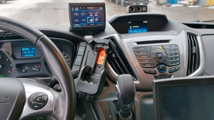 FORD TRANSIT 2,0TDI AMBULANCE KLIMA 12.2018 EURO 6, 3 UNITS - Ambulancia: foto 4 FORD TRANSIT 2,0TDI AMBULANCE KLIMA 12.2018 EURO 6, 3 UNITS - Ambulancia: foto 4