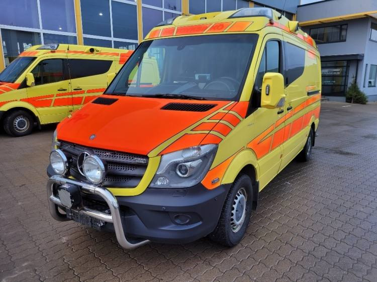 MERCEDES – BENZ SPRINTER 2.2D AMBULANCE (PROFILE) KLIMA 11.2014 EURO 5  - Ambulancia: foto 2 MERCEDES – BENZ SPRINTER 2.2D AMBULANCE (PROFILE) KLIMA 11.2014 EURO 5  - Ambulancia: foto 2