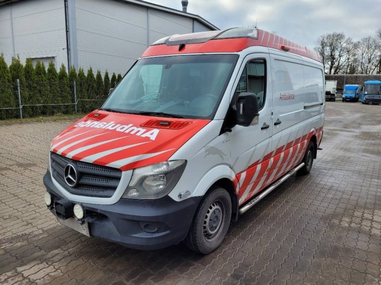 MERCEDES – BENZ SPRINTER 319 3.0D AMBULANCE (PROFILE) KLIMA, 6.2017, EURO 6 - Ambulancia: foto 2 MERCEDES – BENZ SPRINTER 319 3.0D AMBULANCE (PROFILE) KLIMA, 6.2017, EURO 6 - Ambulancia: foto 2