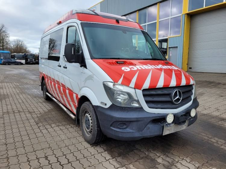 MERCEDES – BENZ SPRINTER 319 3.0D AMBULANCE (PROFILE) KLIMA, 6.2017, EURO 6 - Ambulancia: foto 1 MERCEDES – BENZ SPRINTER 319 3.0D AMBULANCE (PROFILE) KLIMA, 6.2017, EURO 6 - Ambulancia: foto 1