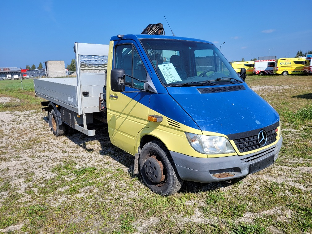 MERCEDES – BENZ SPRINTER 616CDI HIAB 027-2 Crane 10.2004 - Caja abierta furgoneta: foto 1 MERCEDES – BENZ SPRINTER 616CDI HIAB 027-2 Crane 10.2004 - Caja abierta furgoneta: foto 1