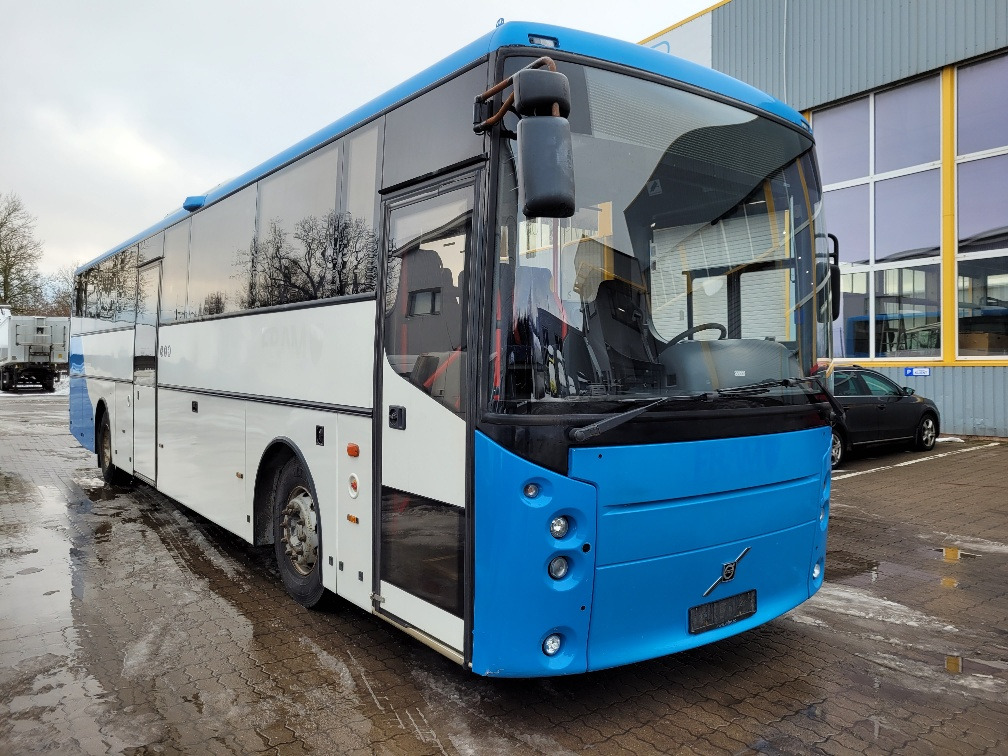 VOLVO B9R VEST HORISONT, KLIIMA, 7.2012, EURO 5, HANDICAP LIFT, 45 seats, 12,7m - Autobús suburbano: foto 1 VOLVO B9R VEST HORISONT, KLIIMA, 7.2012, EURO 5, HANDICAP LIFT, 45 seats, 12,7m - Autobús suburbano: foto 1
