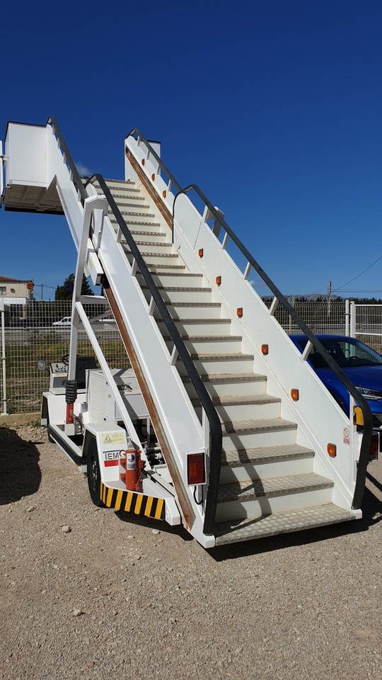 TEMG Pax Stairs TG2244 - Escalera de pasajeros: foto 4 TEMG Pax Stairs TG2244 - Escalera de pasajeros: foto 4