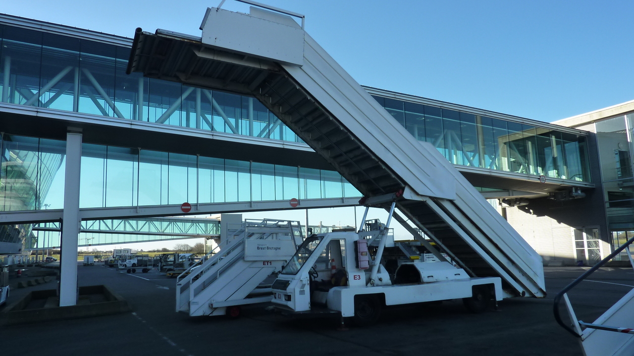 TLD Passenger stairs ABS580 - Escalera de pasajeros: foto 2 TLD Passenger stairs ABS580 - Escalera de pasajeros: foto 2