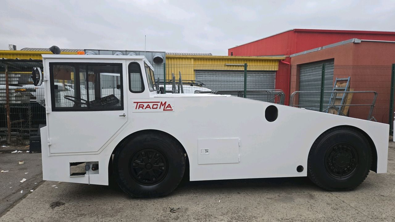 TLD Tracma TM1800 - Remolcador de aviones: foto 2 TLD Tracma TM1800 - Remolcador de aviones: foto 2
