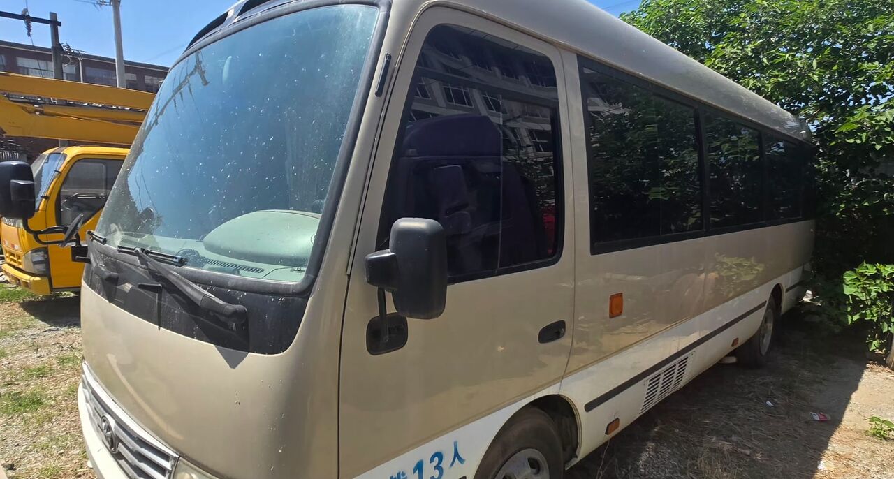 Toyota Coaster - Minibús, Furgoneta de pasajeros: foto 1 Toyota Coaster - Minibús, Furgoneta de pasajeros: foto 1