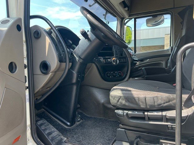 DAF XF 105.460 FT105.460 XF - Cabeza tractora: foto 5 DAF XF 105.460 FT105.460 XF - Cabeza tractora: foto 5