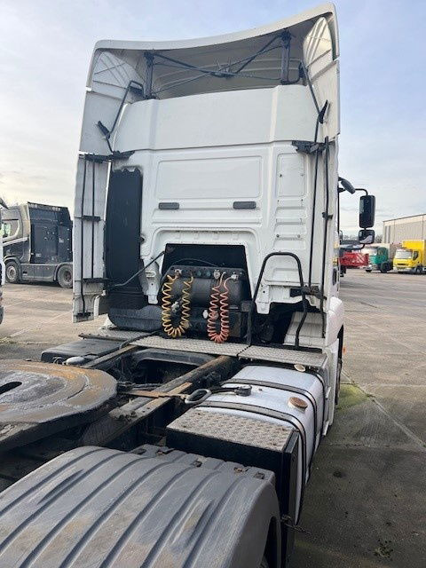 MAN TGA 18.360 TGA18.360 - Cabeza tractora: foto 3 MAN TGA 18.360 TGA18.360 - Cabeza tractora: foto 3