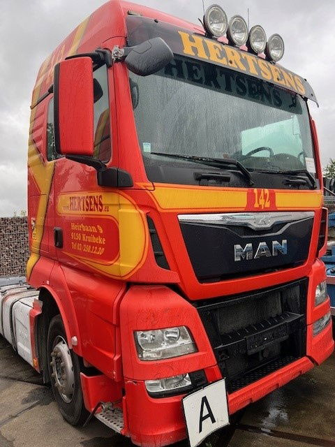 MAN TGX 18.440 .440 - Cabeza tractora: foto 2 MAN TGX 18.440 .440 - Cabeza tractora: foto 2