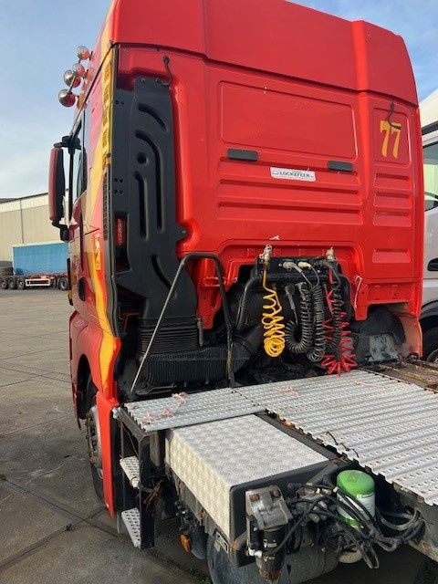 MAN TGX 18.440 .440 - Cabeza tractora: foto 2 MAN TGX 18.440 .440 - Cabeza tractora: foto 2