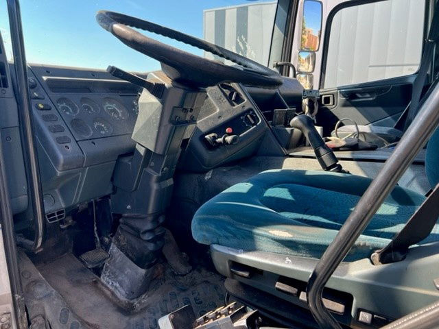DAF 65.210 FA65.210 - Portacontenedore/ Intercambiable camión: foto 4 DAF 65.210 FA65.210 - Portacontenedore/ Intercambiable camión: foto 4