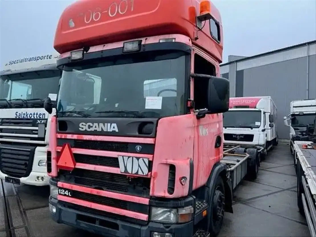 Scania R124-360 .360 6x2 - Chasis camión: foto 1 Scania R124-360 .360 6x2 - Chasis camión: foto 1