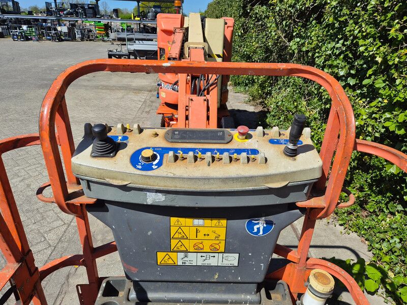 JLG E300AJP - Plataforma articulada: foto 5 JLG E300AJP - Plataforma articulada: foto 5