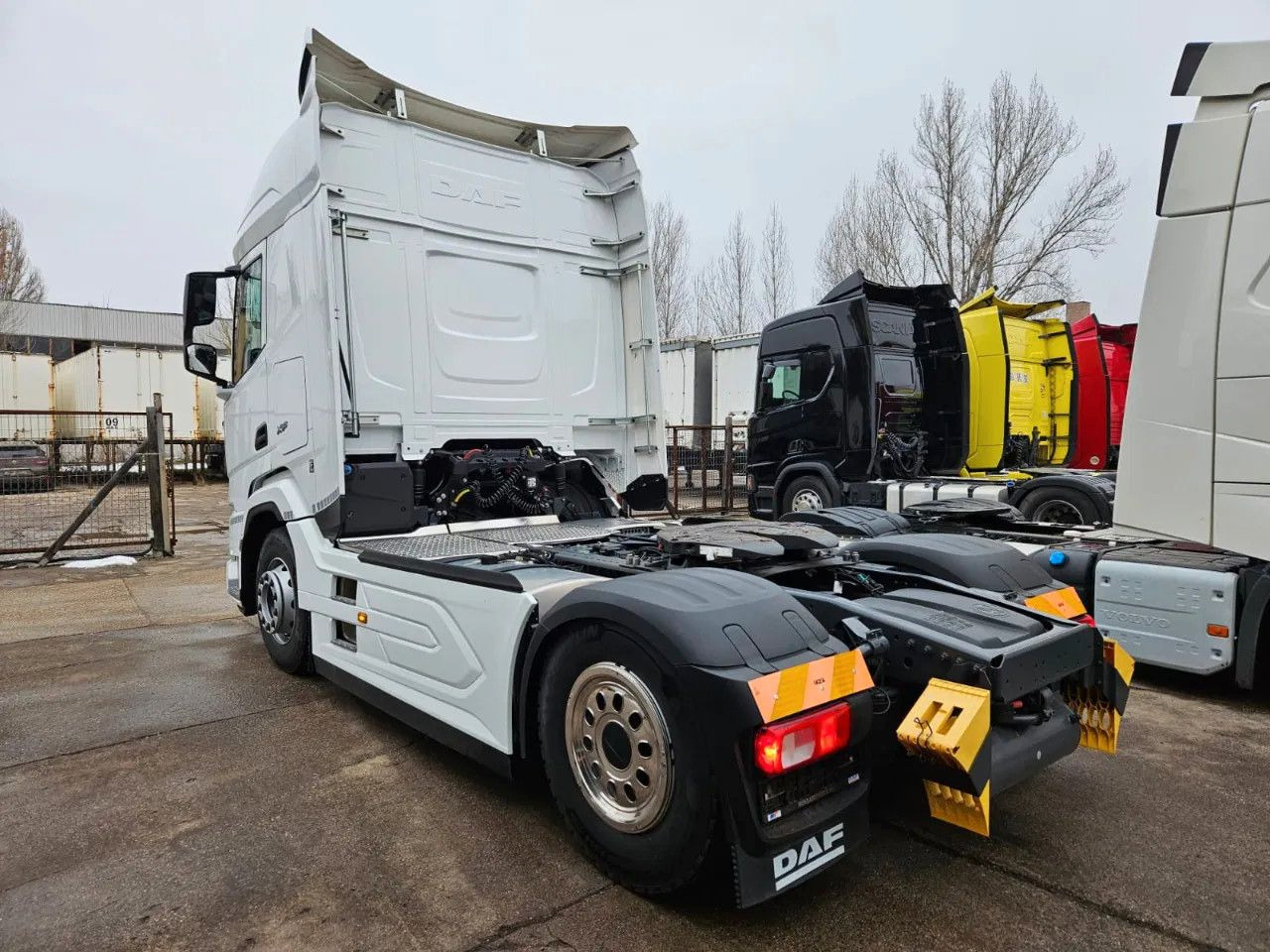 DAF XF 480 Brand NEW! Full Spoiler, Reversing Camera - Cabeza tractora: foto 4 DAF XF 480 Brand NEW! Full Spoiler, Reversing Camera - Cabeza tractora: foto 4