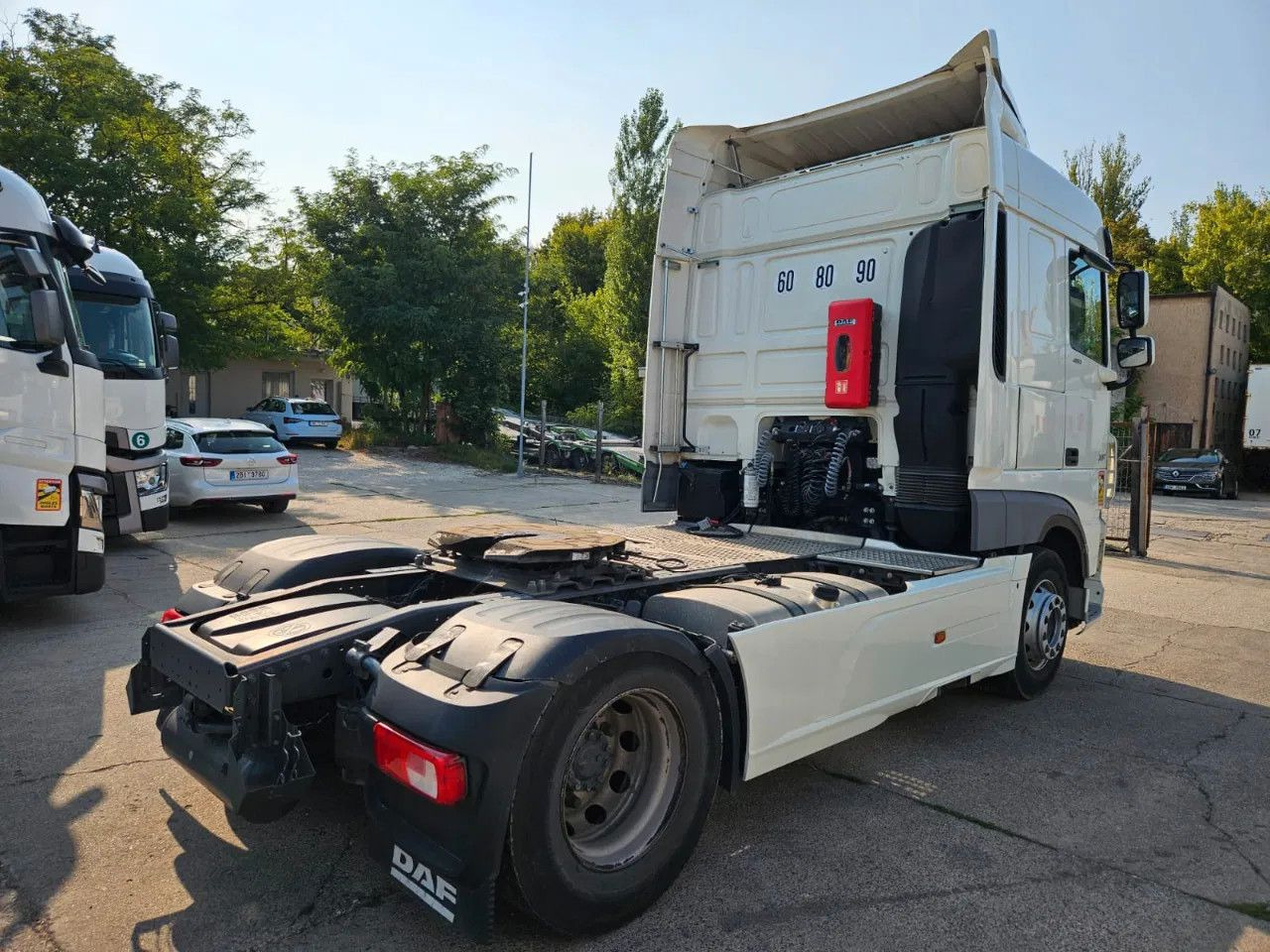 DAF XF 480 SC-Standard-Intarder-StandKlima-2 Units - Cabeza tractora: foto 4 DAF XF 480 SC-Standard-Intarder-StandKlima-2 Units - Cabeza tractora: foto 4