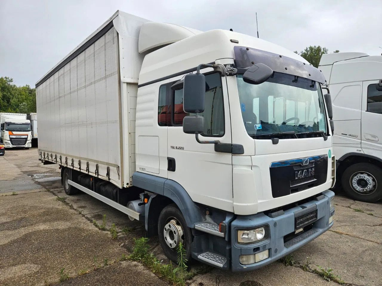 MAN TGL 8.220 4x2 BL Euro 5 EEV - Camión lona: foto 2 MAN TGL 8.220 4x2 BL Euro 5 EEV - Camión lona: foto 2