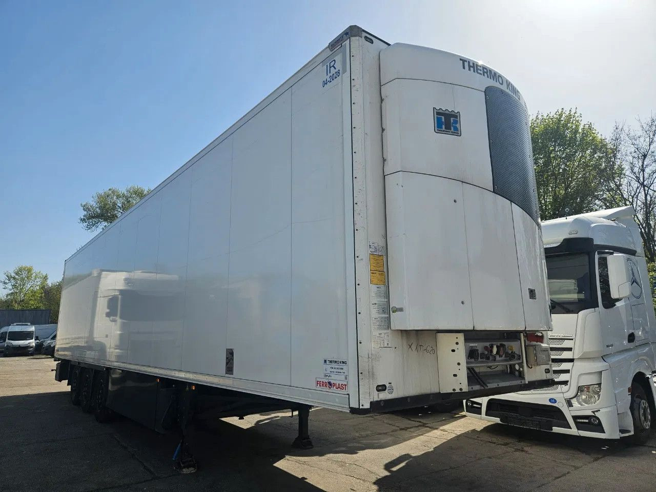 Schmitz Cargobull SCB S3T Thermo King SLXi 300-Pallet box- Lifting - Frigorífico semirremolque: foto 2 Schmitz Cargobull SCB S3T Thermo King SLXi 300-Pallet box- Lifting - Frigorífico semirremolque: foto 2