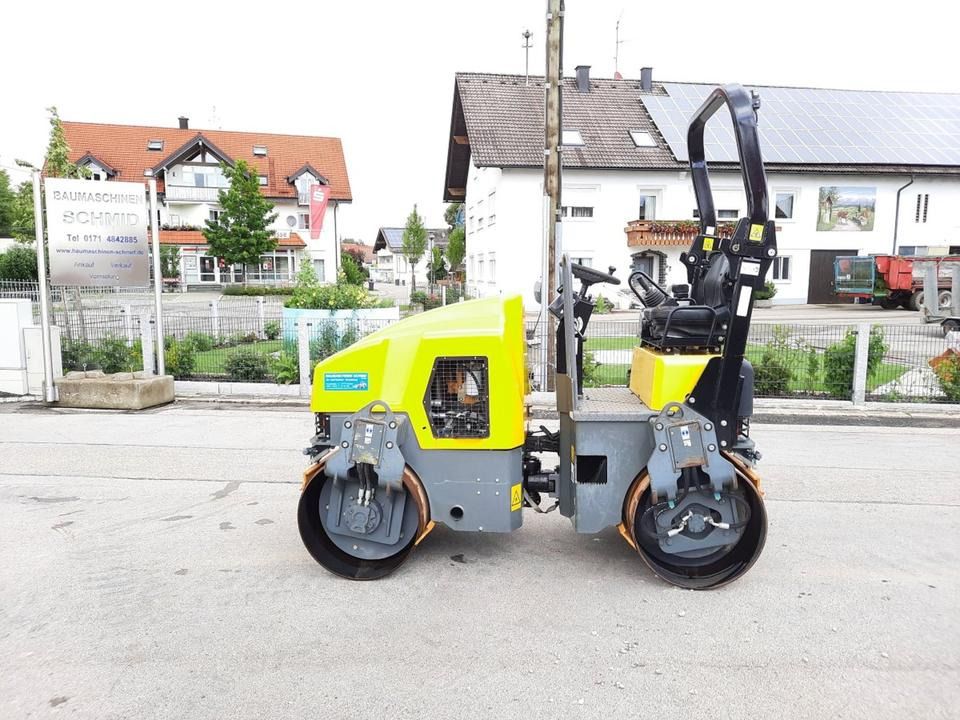 Tandemwalze Wacker RD 27-120 Bomag Walze Walzenzug Tip Top - Apisonadora de asfalto: foto 1 Tandemwalze Wacker RD 27-120 Bomag Walze Walzenzug Tip Top - Apisonadora de asfalto: foto 1