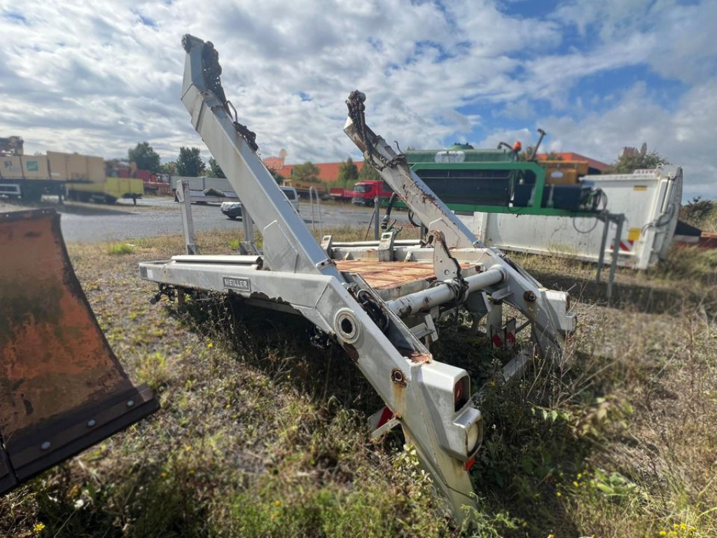 Abrollcontainer Abrollcont. als Meiller Absetzkipper - Multibasculante camión: foto 2 Abrollcontainer Abrollcont. als Meiller Absetzkipper - Multibasculante camión: foto 2