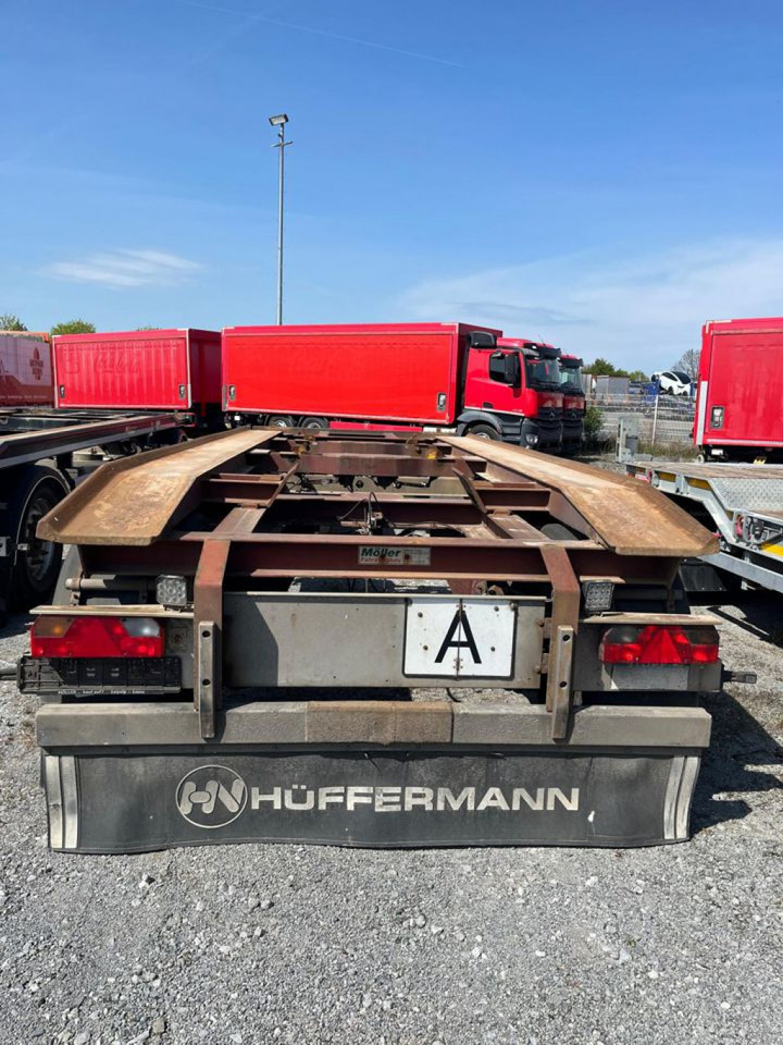 HUEFFERMANN 2-achs Abrollanhänger HAR 18.70 Containeranhänger - Remolque multilift/ Portacontenedores de cadenas: foto 5 HUEFFERMANN 2-achs Abrollanhänger HAR 18.70 Containeranhänger - Remolque multilift/ Portacontenedores de cadenas: foto 5