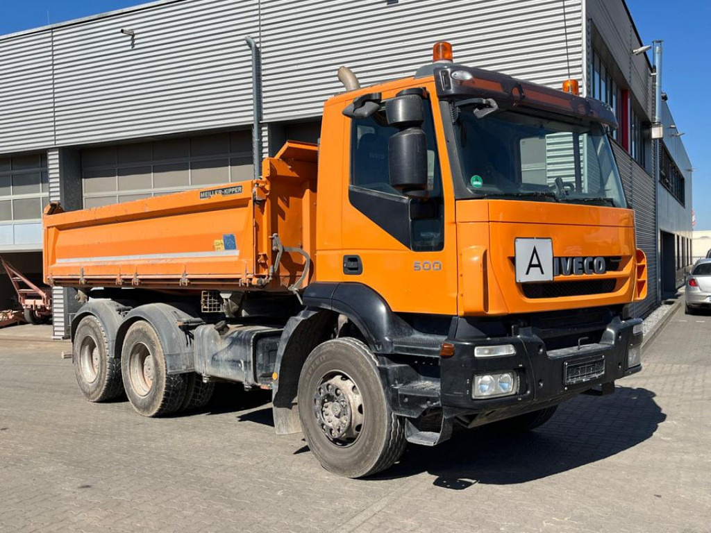 IVECO-MAGIRUS TRACKER AD260T50 6x4 3-Achs Kipper Schalter, Blatt - Volquete camión: foto 5 IVECO-MAGIRUS TRACKER AD260T50 6x4 3-Achs Kipper Schalter, Blatt - Volquete camión: foto 5