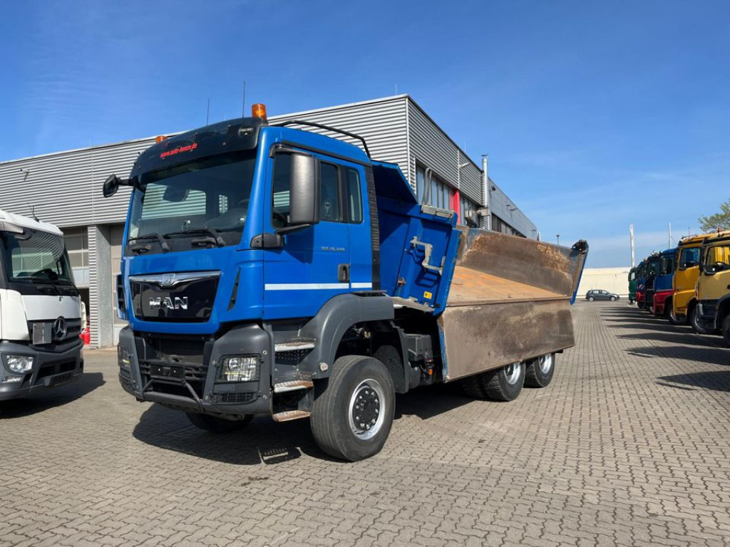 MAN MAN TG-S 3-Achs Allradkipper 26.440 6x6 Bordmatik Schalter - Volquete camión: foto 1 MAN MAN TG-S 3-Achs Allradkipper 26.440 6x6 Bordmatik Schalter - Volquete camión: foto 1