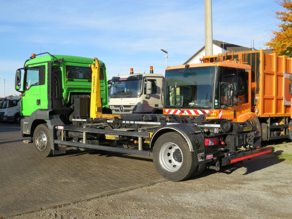 MAN MAN TG-S Abrollkipper 18.320 BL - Multibasculante camión: foto 3 MAN MAN TG-S Abrollkipper 18.320 BL - Multibasculante camión: foto 3