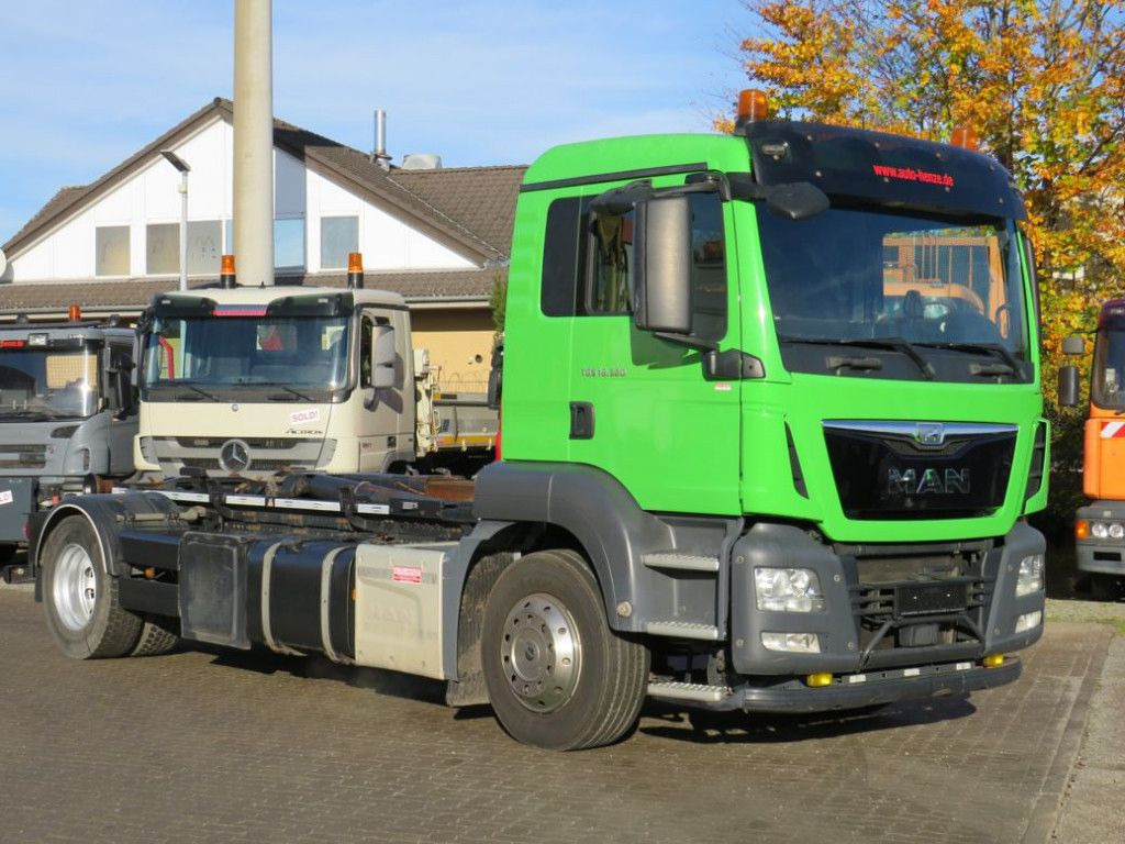MAN TG-S 18.320 BL Abrollkipper - Multibasculante camión: foto 2 MAN TG-S 18.320 BL Abrollkipper - Multibasculante camión: foto 2