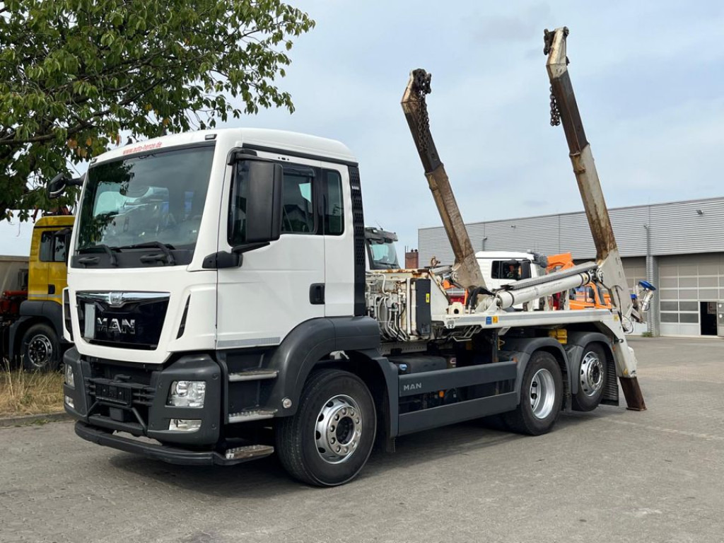 MAN TG-S 26.400 6x2 BL Absetzkipper Meiller Funk - Portacontenedor de cadenas camión: foto 1 MAN TG-S 26.400 6x2 BL Absetzkipper Meiller Funk - Portacontenedor de cadenas camión: foto 1