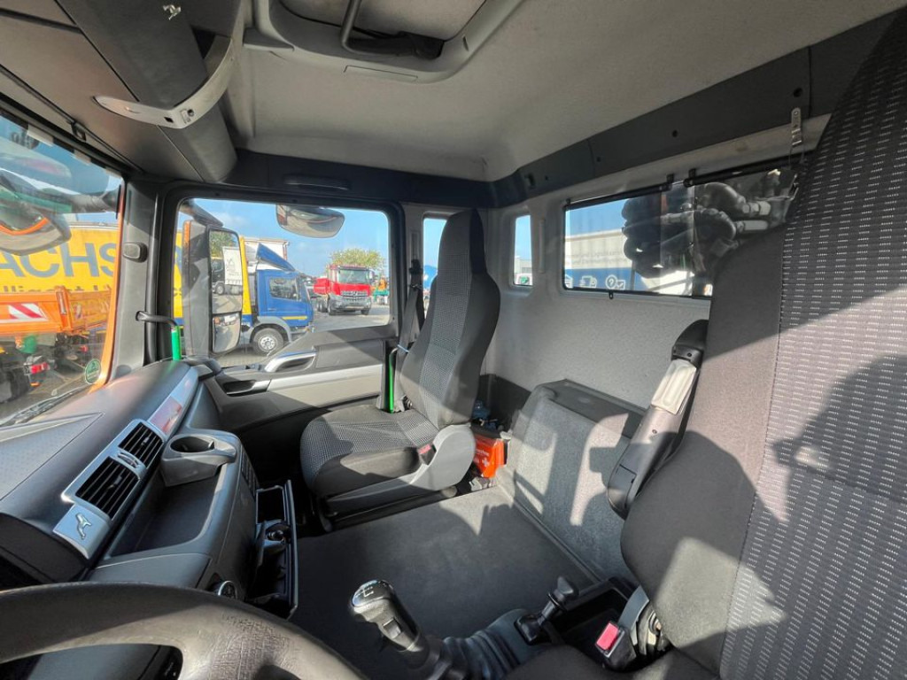 MAN TG-S 26.400 6x4H-2 BL Abrollkipper mit Kran Lift Lenk - Multibasculante camión, Camión grúa: foto 2 MAN TG-S 26.400 6x4H-2 BL Abrollkipper mit Kran Lift Lenk - Multibasculante camión, Camión grúa: foto 2