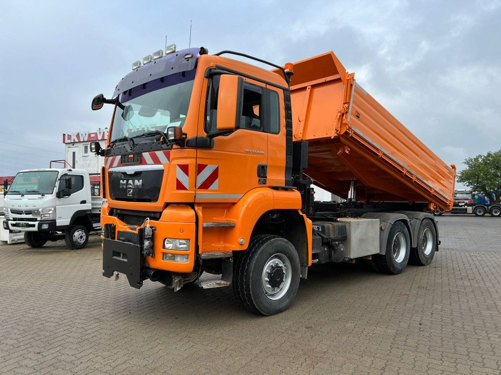 MAN TG-S 33.440 AK 6x6 3-Achs Allradkipper - Volquete camión: foto 1 MAN TG-S 33.440 AK 6x6 3-Achs Allradkipper - Volquete camión: foto 1