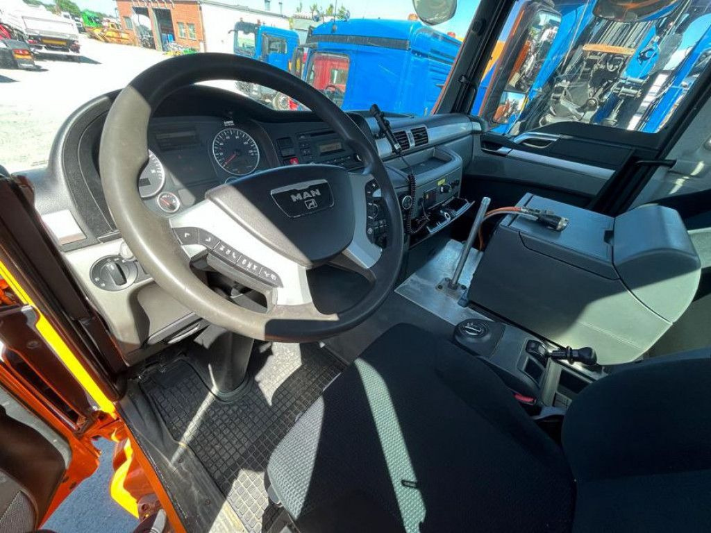 MAN TG-S 33.440 AK 6x6 3-Achs Allradkipper - Volquete camión: foto 5 MAN TG-S 33.440 AK 6x6 3-Achs Allradkipper - Volquete camión: foto 5