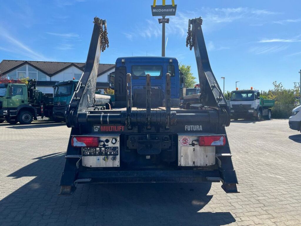 MAN TG-S Absetzkipper 26.470 6x2 BL Hiab Multilift - Portacontenedor de cadenas camión: foto 4 MAN TG-S Absetzkipper 26.470 6x2 BL Hiab Multilift - Portacontenedor de cadenas camión: foto 4