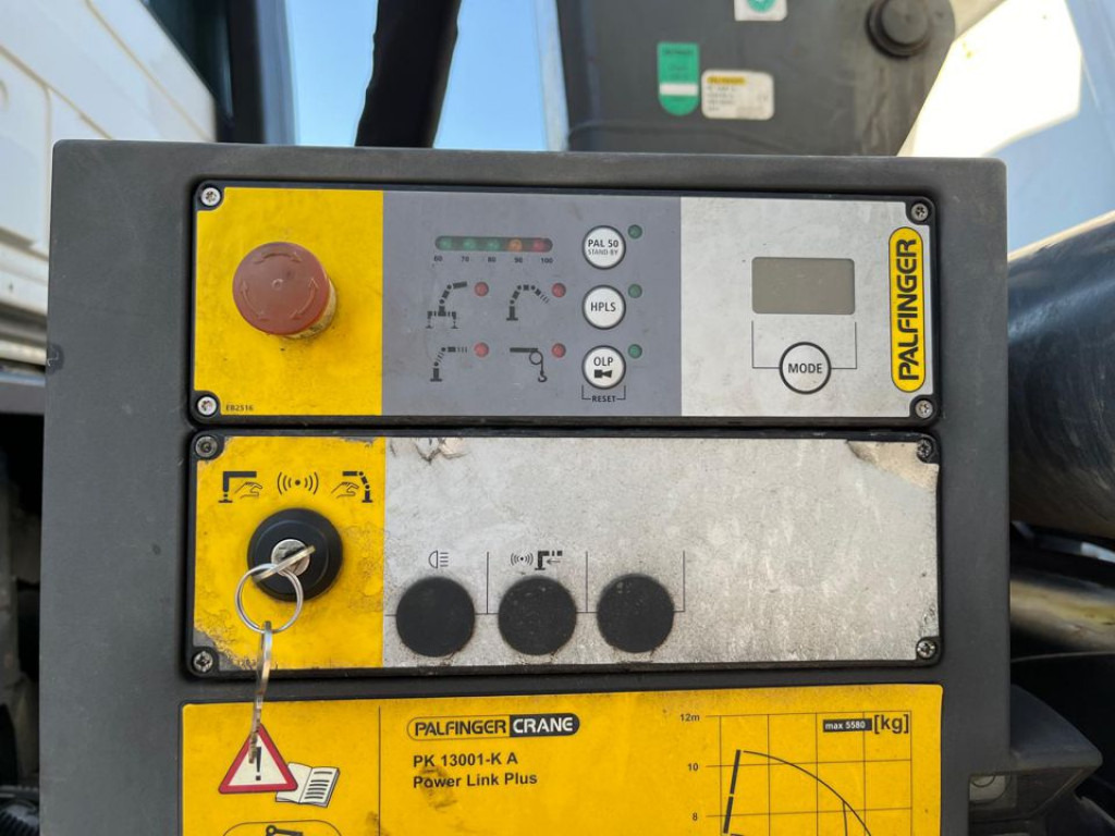 MERCEDES-BENZ Actros 1841 K 2-Achs Kipper Kran Funk 2xhydr+Greifer - Volquete camión, Camión grúa: foto 2 MERCEDES-BENZ Actros 1841 K 2-Achs Kipper Kran Funk 2xhydr+Greifer - Volquete camión, Camión grúa: foto 2