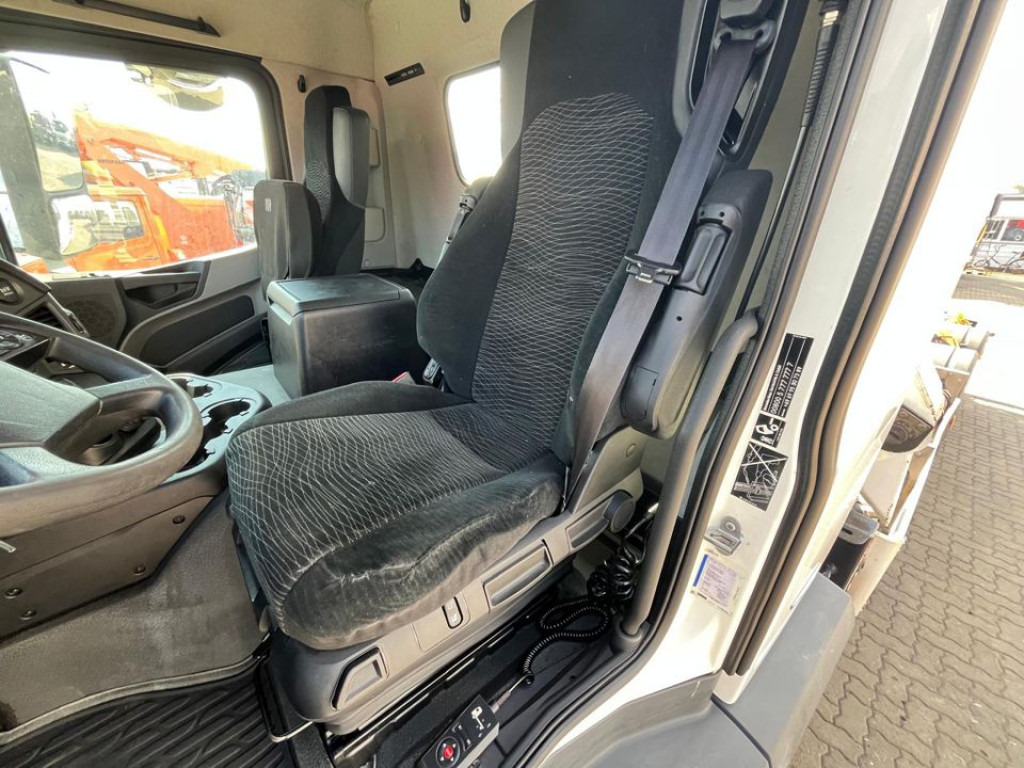 MERCEDES-BENZ Antos 2543 L 6x2 Abrollkipper mit Kran Funk+Greiferst. - Multibasculante camión, Camión grúa: foto 4 MERCEDES-BENZ Antos 2543 L 6x2 Abrollkipper mit Kran Funk+Greiferst. - Multibasculante camión, Camión grúa: foto 4
