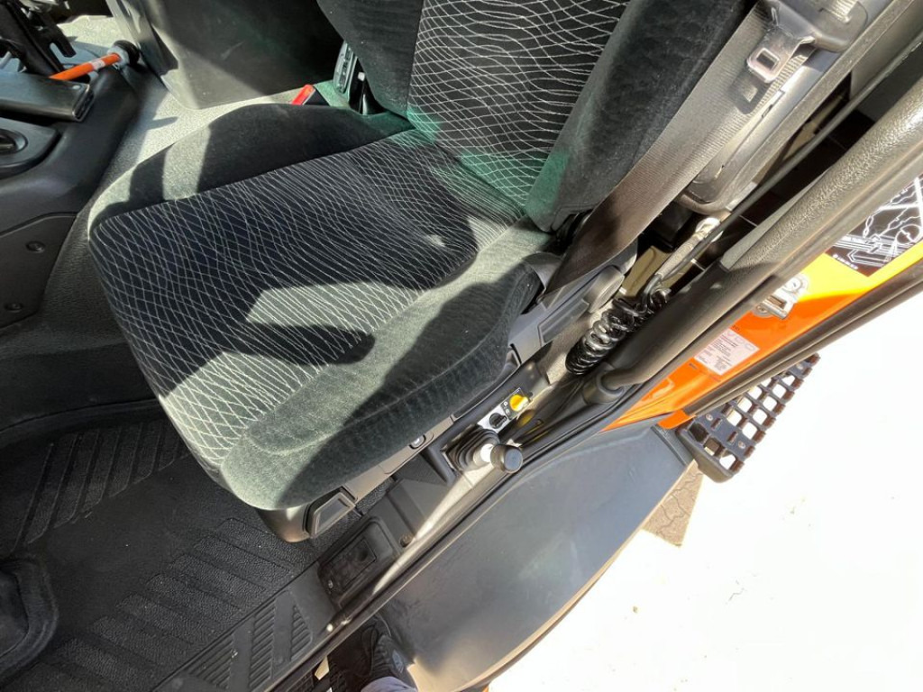 MERCEDES-BENZ Arocs 2135 AK 4x4 2-Achs Allradkipper Kommunalhydr. - Volquete camión: foto 3 MERCEDES-BENZ Arocs 2135 AK 4x4 2-Achs Allradkipper Kommunalhydr. - Volquete camión: foto 3