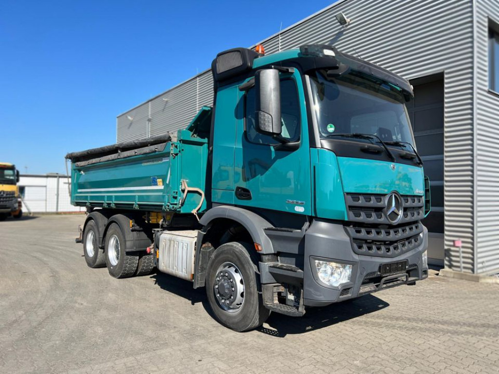MERCEDES-BENZ Arocs 2636 6x6 HAD 3-Achs Allradkipper Meiller - Volquete camión: foto 2 MERCEDES-BENZ Arocs 2636 6x6 HAD 3-Achs Allradkipper Meiller - Volquete camión: foto 2
