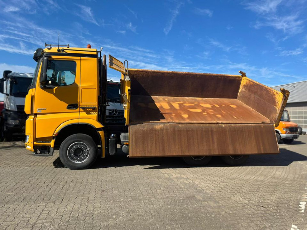 MERCEDES-BENZ Arocs 2663 6x4 3-Achs Kipper Meiller Bordmatik - Volquete camión: foto 5 MERCEDES-BENZ Arocs 2663 6x4 3-Achs Kipper Meiller Bordmatik - Volquete camión: foto 5