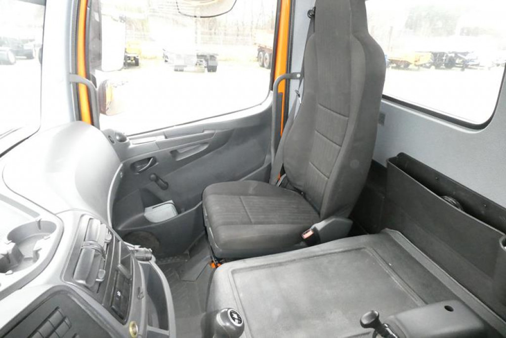 MERCEDES-BENZ Atego 818 K 2-Achs Kipper Schalter - Volquete furgoneta: foto 5 MERCEDES-BENZ Atego 818 K 2-Achs Kipper Schalter - Volquete furgoneta: foto 5