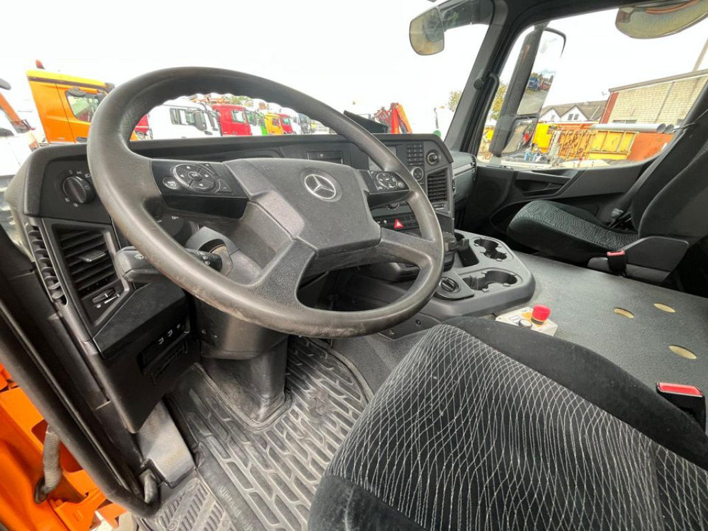 MERCEDES-BENZ Mercedes-Benz Arocs Betonmischer 3236 8x4 Deutsch Top AP Achsen - Camión hormigonera: foto 5 MERCEDES-BENZ Mercedes-Benz Arocs Betonmischer 3236 8x4 Deutsch Top AP Achsen - Camión hormigonera: foto 5