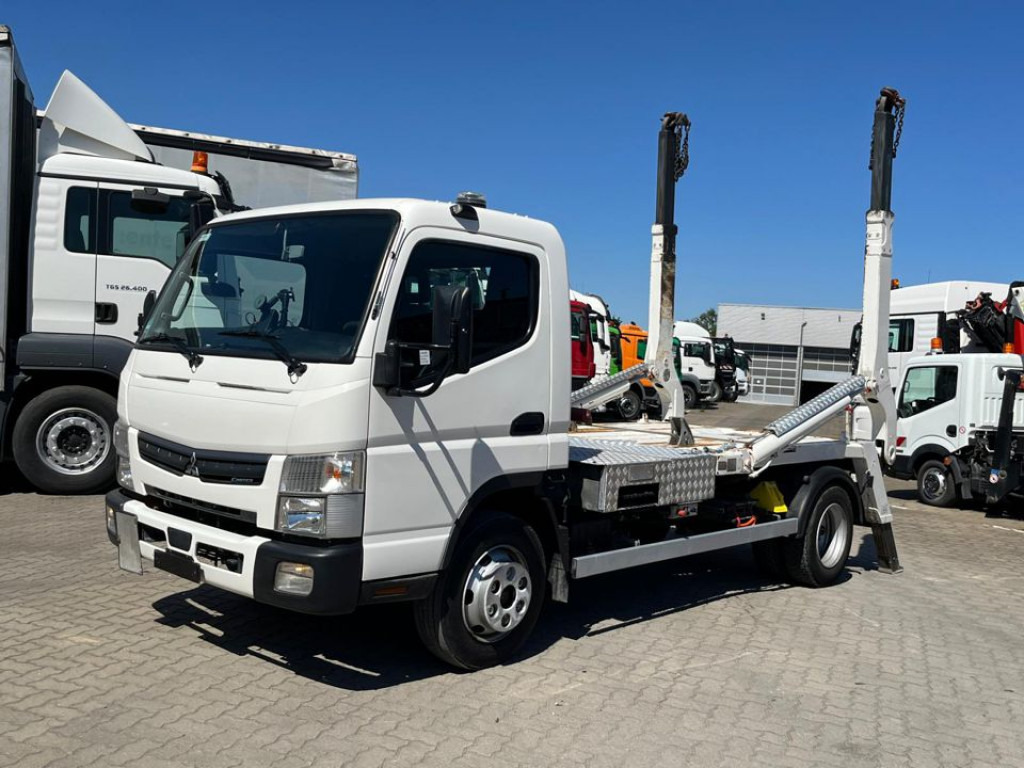 MITSUBISHI (J) Canter Fuso 7C18 Absetzkipper Tele verbreiterbar - Portacontenedor de cadenas camión: foto 1 MITSUBISHI (J) Canter Fuso 7C18 Absetzkipper Tele verbreiterbar - Portacontenedor de cadenas camión: foto 1