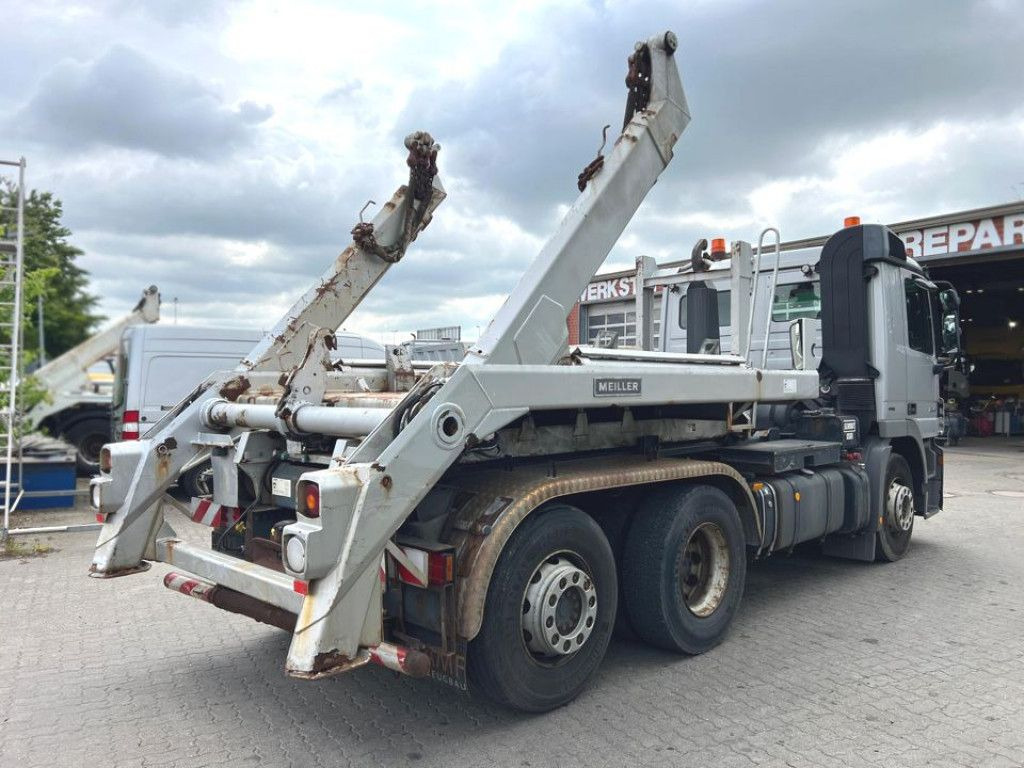 Mercedes-Benz Actros 2641 L 6x2 Abrollkipper 159TKM kuz.Radsta - Multibasculante camión: foto 4 Mercedes-Benz Actros 2641 L 6x2 Abrollkipper 159TKM kuz.Radsta - Multibasculante camión: foto 4