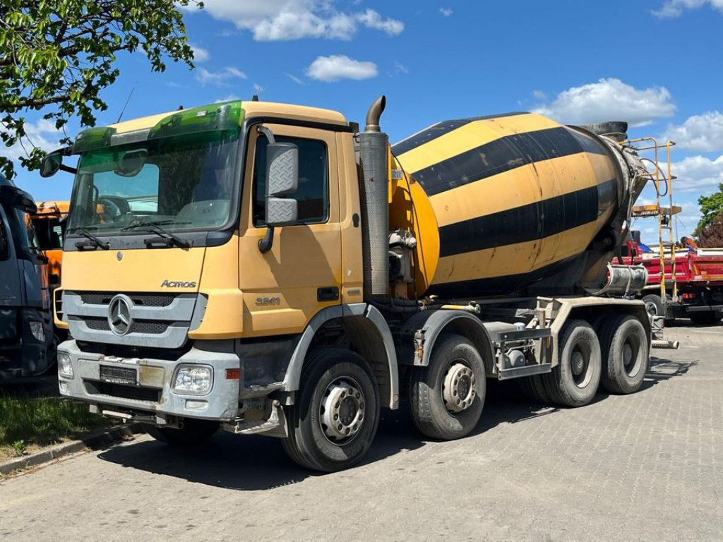Mercedes-Benz Actros 3241 B 8x4 Betonmischer Liebherr, Deutsc - Multibasculante camión: foto 1 Mercedes-Benz Actros 3241 B 8x4 Betonmischer Liebherr, Deutsc - Multibasculante camión: foto 1
