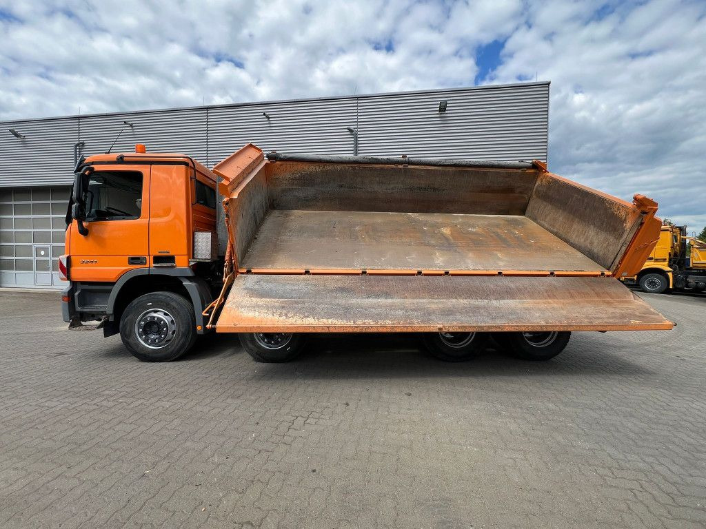 Mercedes-Benz Actros 3241 K 8x4 4-Achs Kipper Meiller Deutsch - Volquete camión: foto 5 Mercedes-Benz Actros 3241 K 8x4 4-Achs Kipper Meiller Deutsch - Volquete camión: foto 5