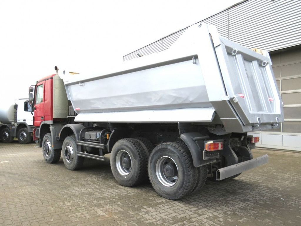 Mercedes-Benz Actros 4141 8x6 4 Achs Muldenkipper Kupplung, 1. - Volquete camión: foto 3 Mercedes-Benz Actros 4141 8x6 4 Achs Muldenkipper Kupplung, 1. - Volquete camión: foto 3