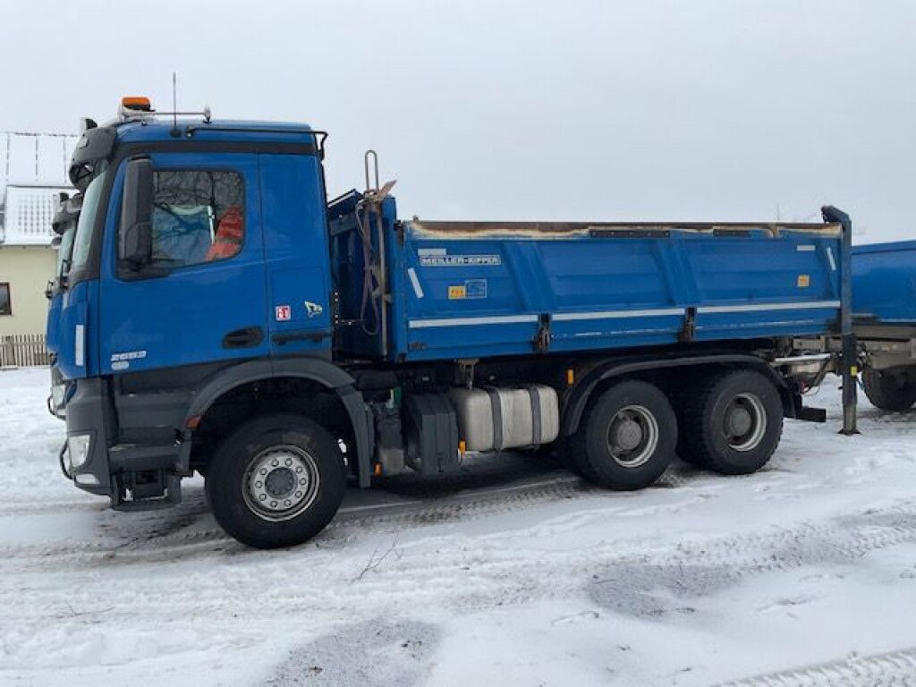 Mercedes-Benz Arocs 3-Achs Kipper 2653 6x4 Meiller Bordmatik - Volquete camión: foto 3 Mercedes-Benz Arocs 3-Achs Kipper 2653 6x4 Meiller Bordmatik - Volquete camión: foto 3