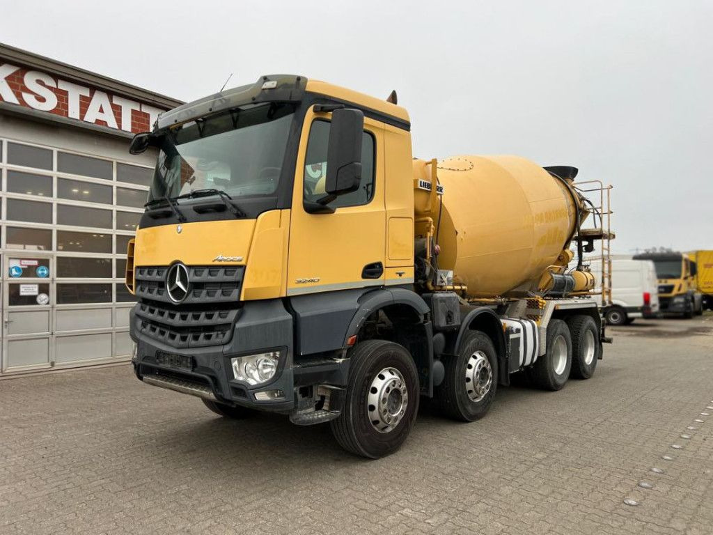 Mercedes-Benz Arocs 3240 B 8x4 Betonmischer Deutsch Top Liebhe - Camión hormigonera: foto 1 Mercedes-Benz Arocs 3240 B 8x4 Betonmischer Deutsch Top Liebhe - Camión hormigonera: foto 1